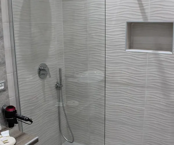 Alojamento de Acomodação e Pequeno-almoço Zaro 4*