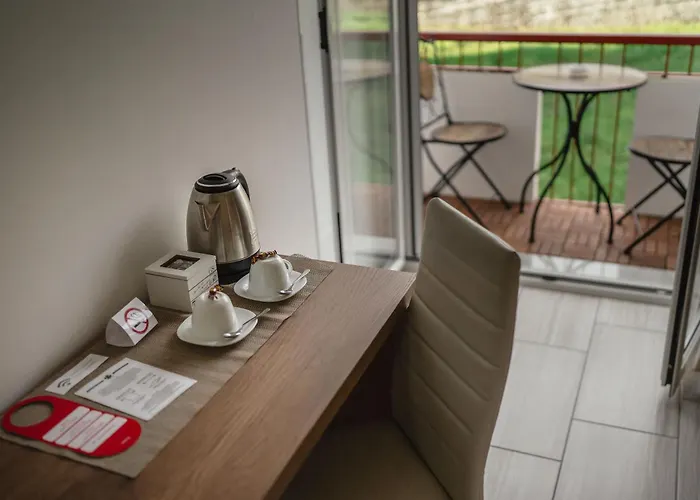 Zaro Alojamento de Acomodação e Pequeno-almoço 4*